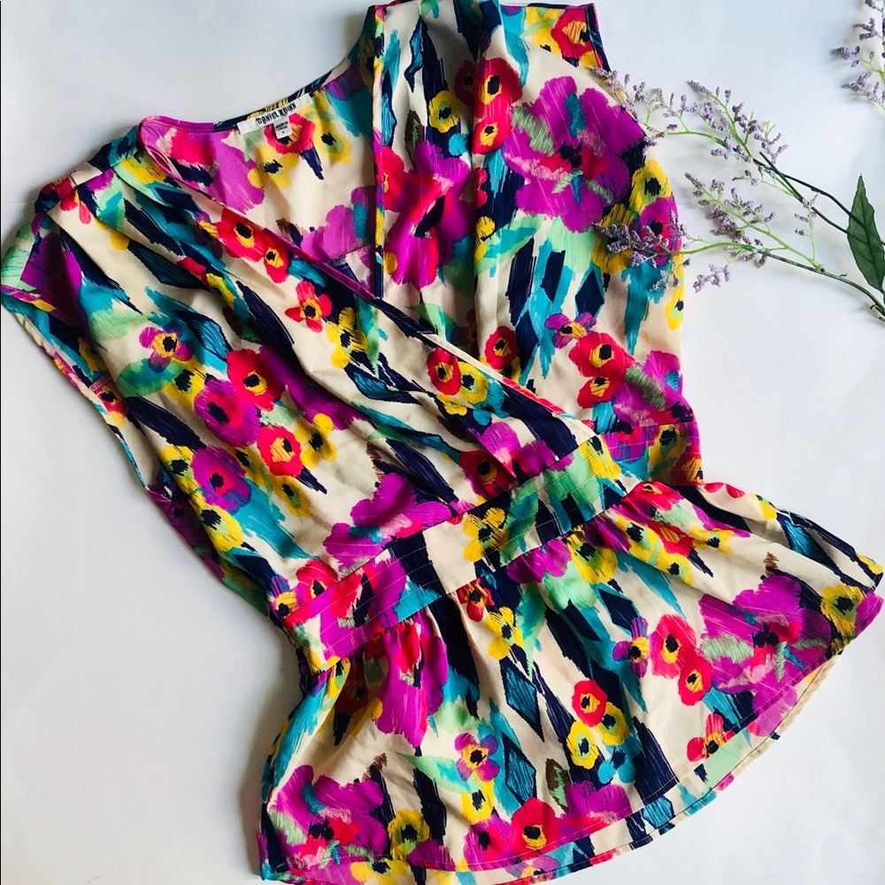 gorgeous daniel rainn top • sz large